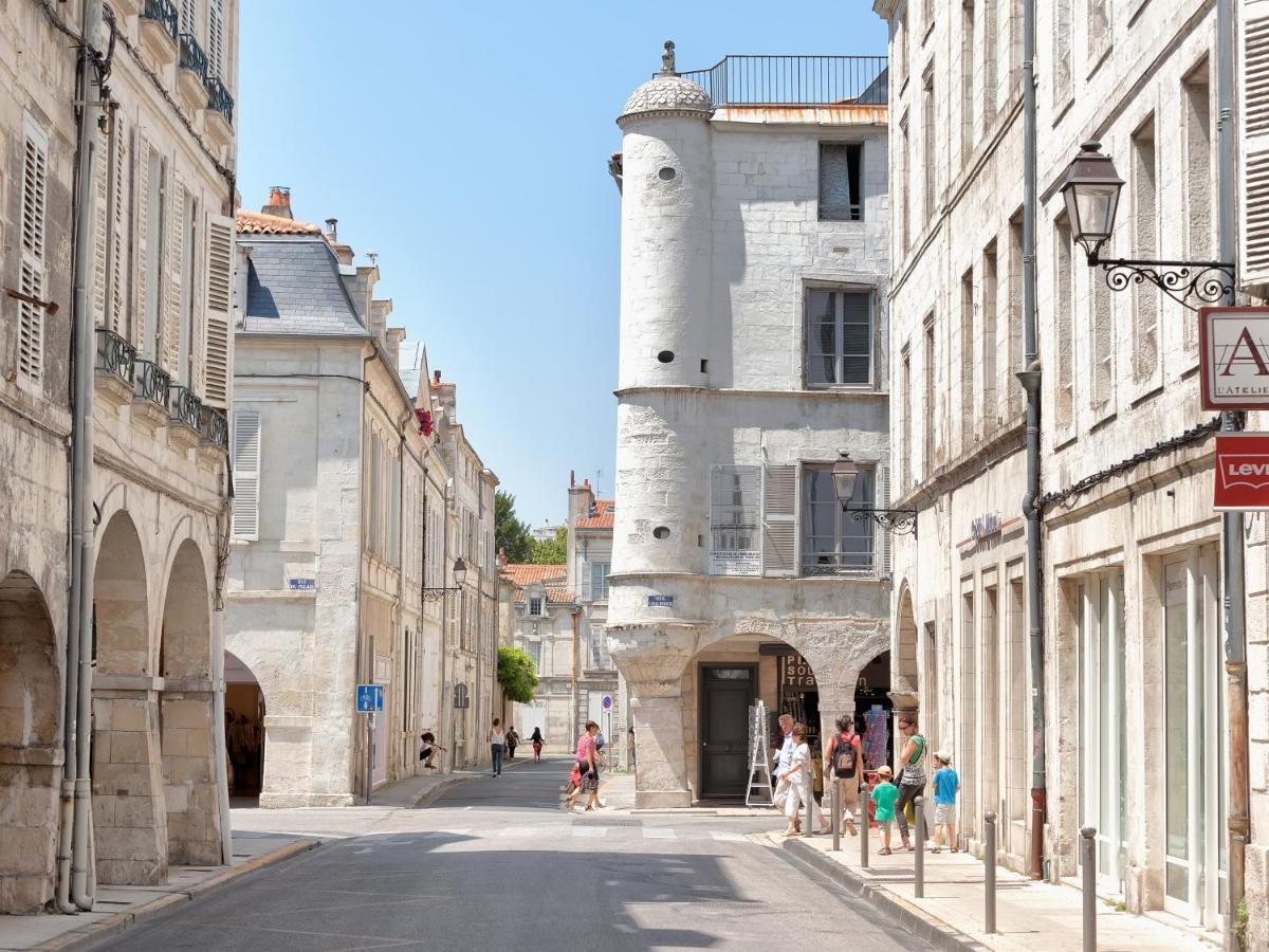 Cour Des Dames Bed & Breakfast Ла Рошел Екстериор снимка
